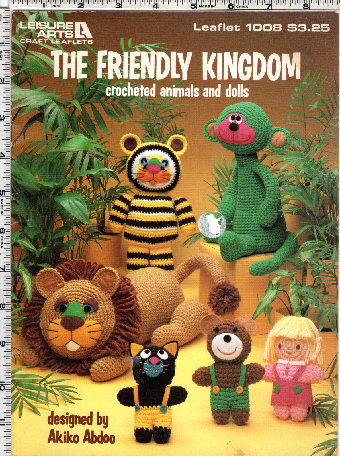 "The Friendly Kingdom" crocheted animals and dolls ©1984 Leisure Arts Leafl 1008