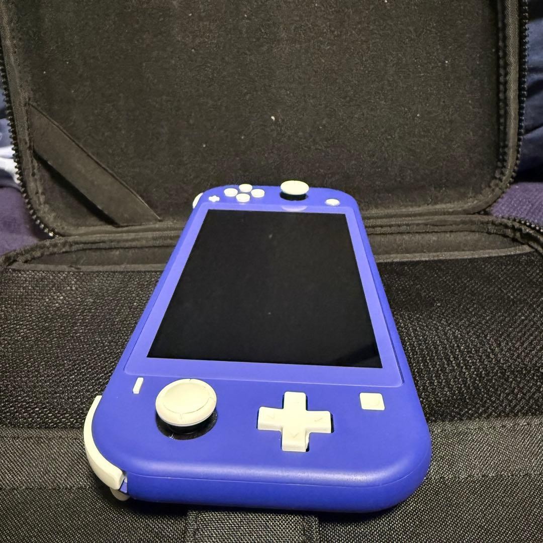 Nintendo Switch Lite Blue excellent condition