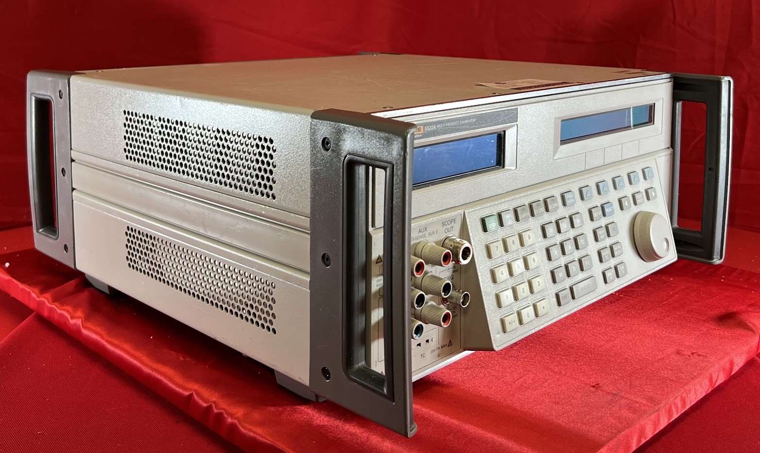 Fluke 5522A Multi-Function Calibrator, SC1100, SN 3764901