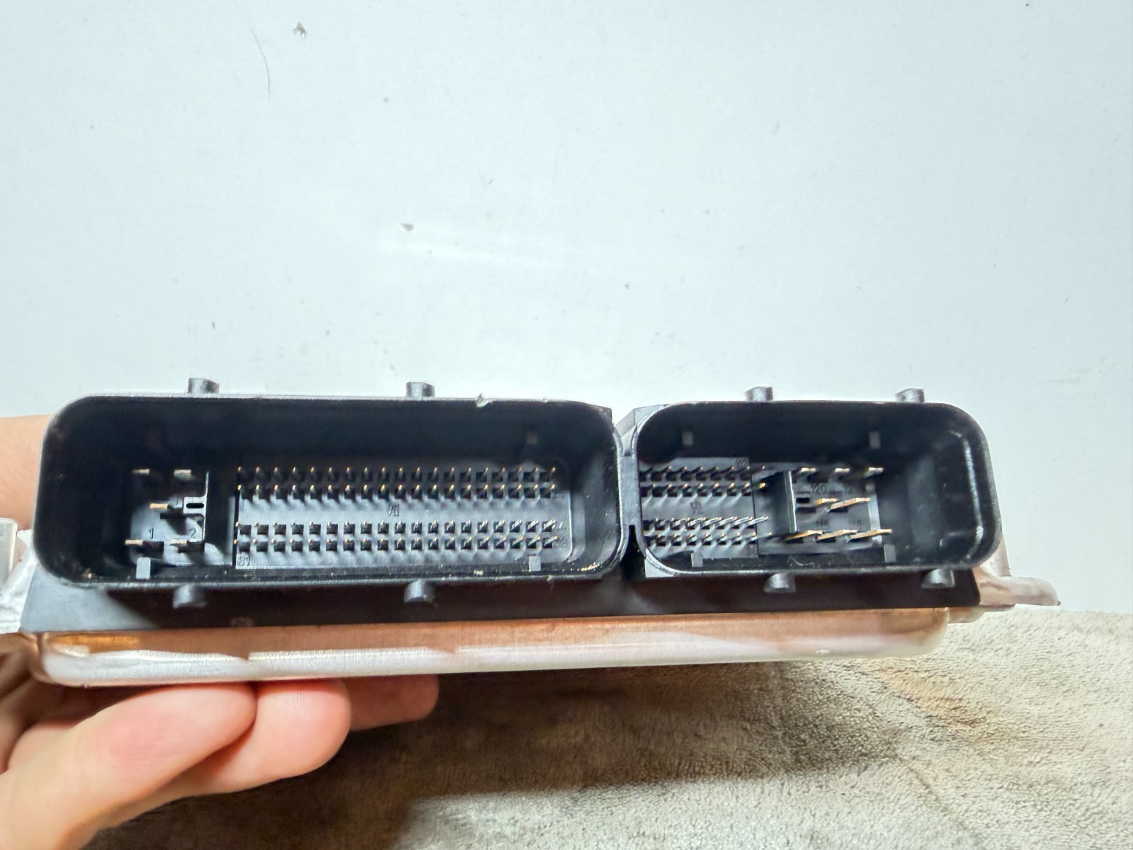 2005-08 Audi S4 B7 4.2 Engine Control Module ECU ECM OEM 4E0907560