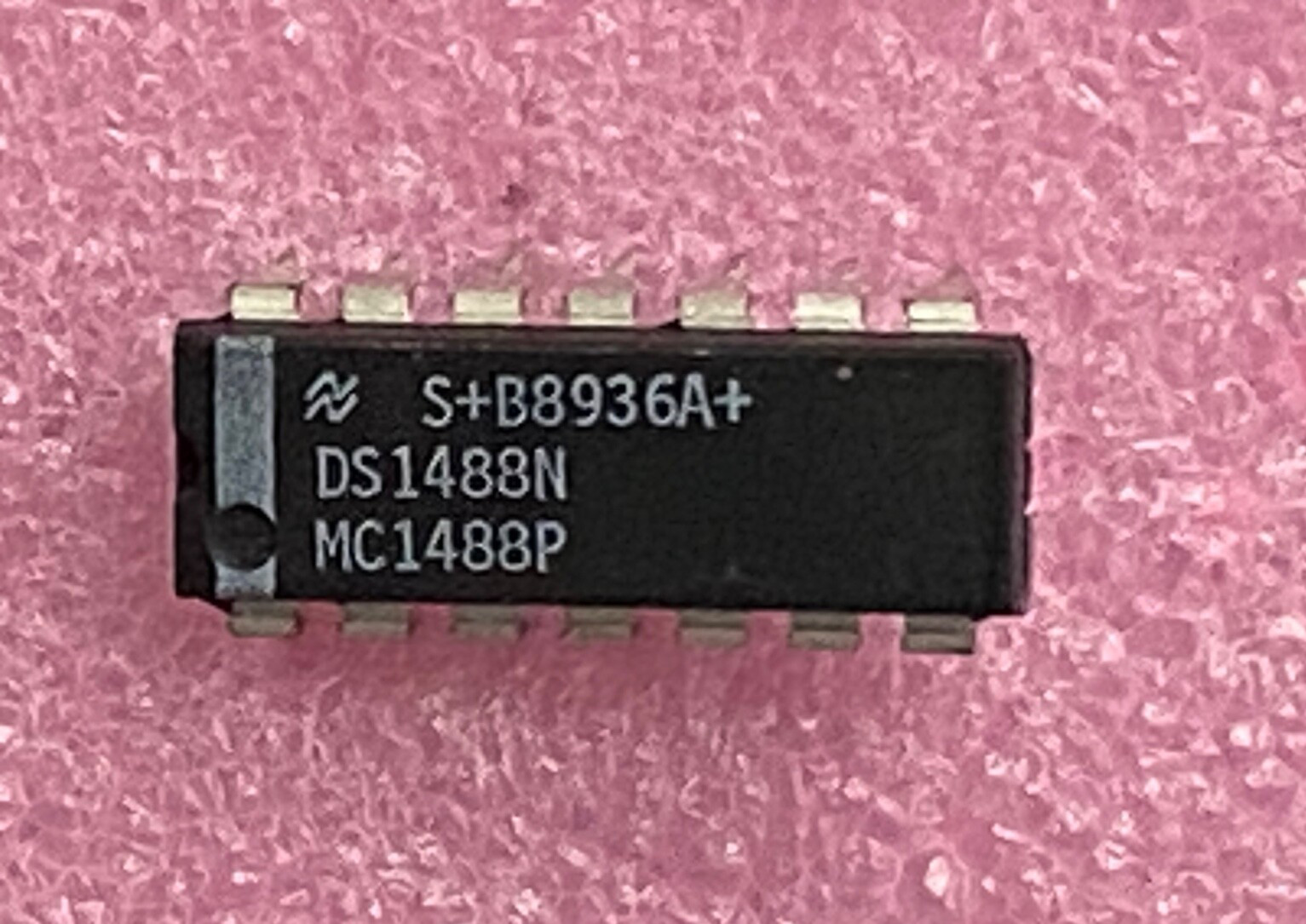 National DS1488N/MC1488P quad line driver Integrated Circuit