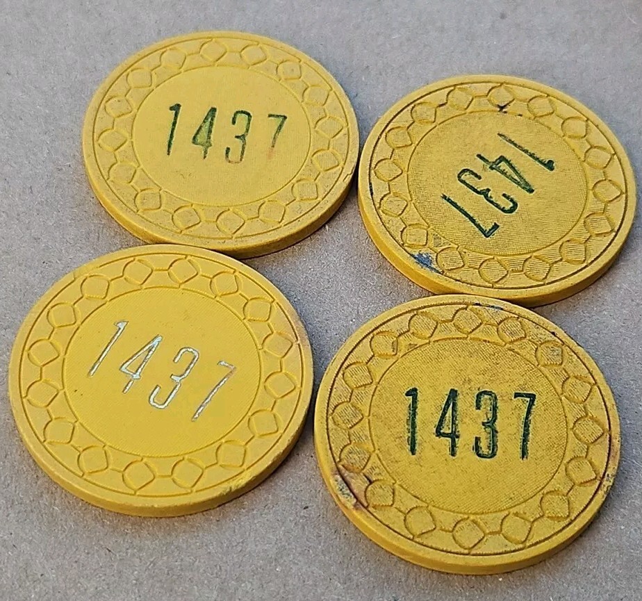 Vintage BPOE ELKS #1437 CASINO gaming poker chip Lot Of 4- Tillamook,  OR ~PC311