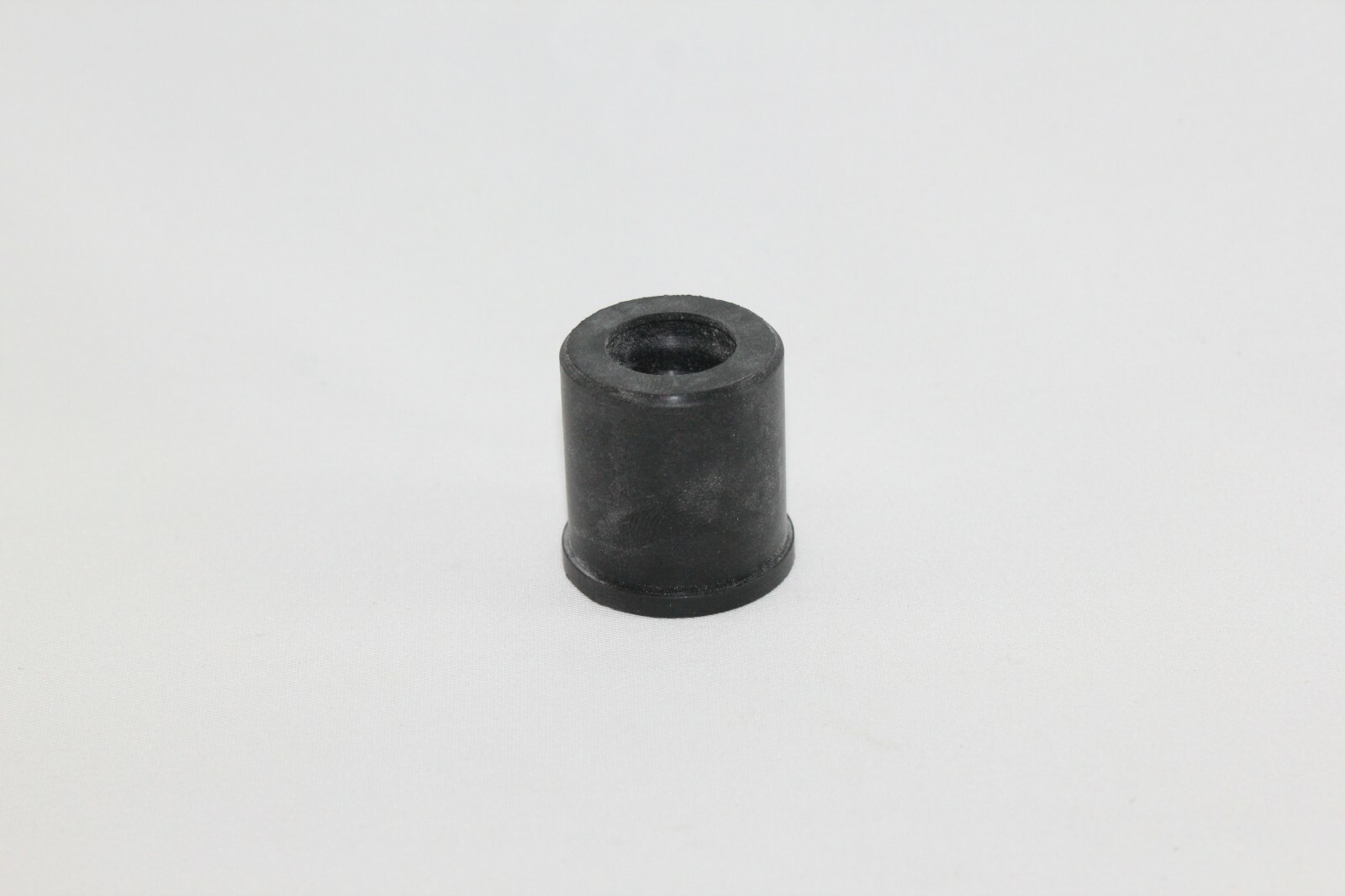 Kubota Bushing Bush Post 37410-41340 M7040 M7060 M8200 M8560 M9000 M9540 M95