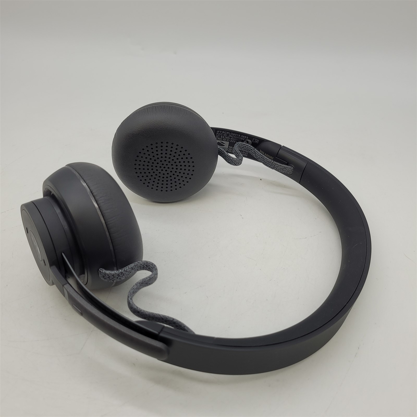 Logitech 981-000853 Black Ear-Pad (On the Ear)