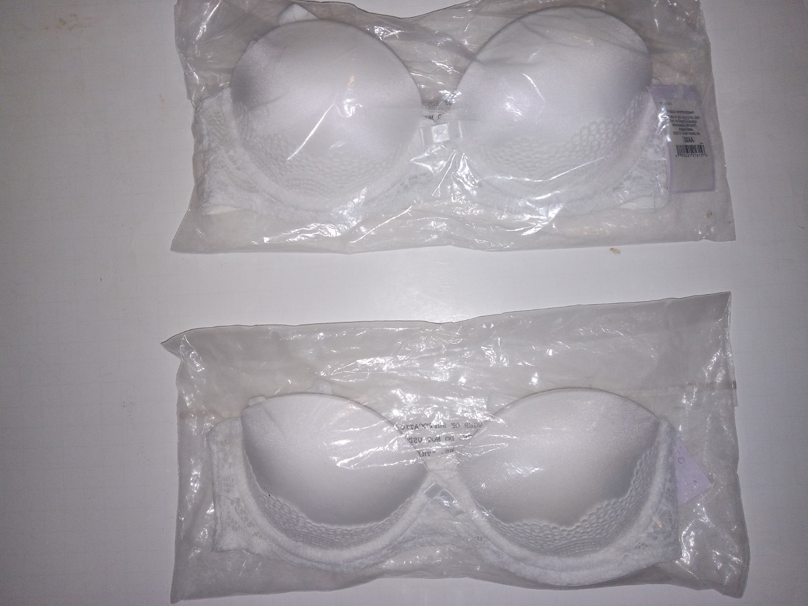 (2) Auden 32AA Multi-way plunge coverage , push-up strapless bra padded.NWT