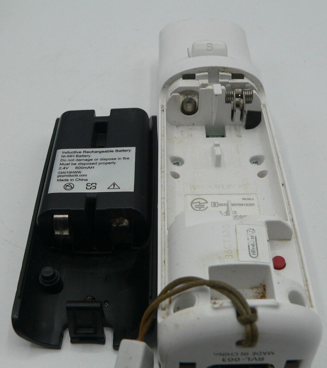Psyclone Charging Station with Wii Controller, battery and Cord Tested Working