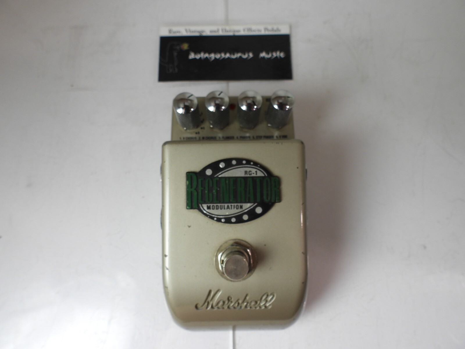Marshall RG-1 Regenerator Modulation Effects Pedal Free USA Ship