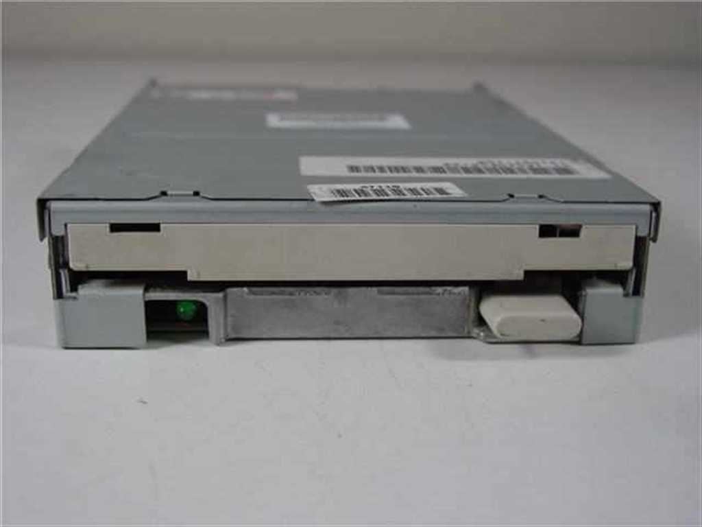 Compaq 160788-201 Teac FD-235HG 1.44MB 3.5" Internal Floppy Drive 3-Mode IDE
