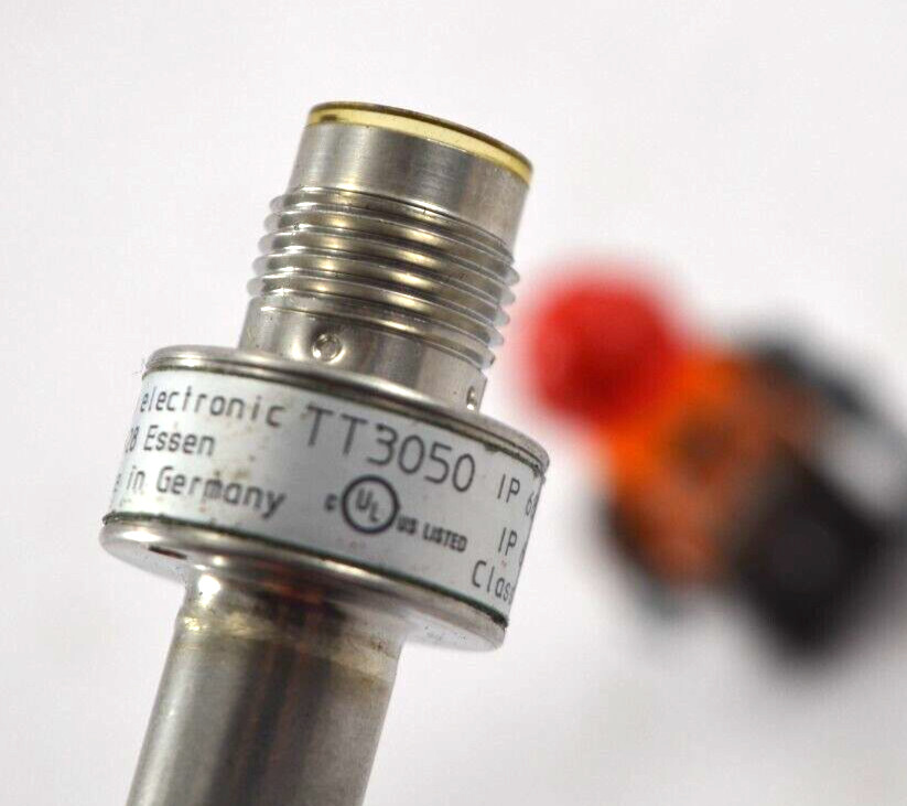 TT3050 IFM *NOS* Efector Temperature Probe Sensor