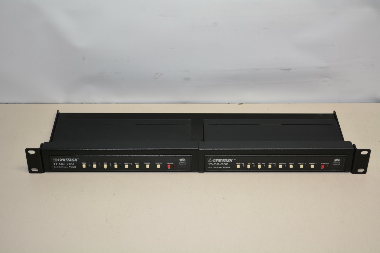 Lot 2x tvONE-TASK 1T-C2-750 Dual DVI Scaler PLUS #W615