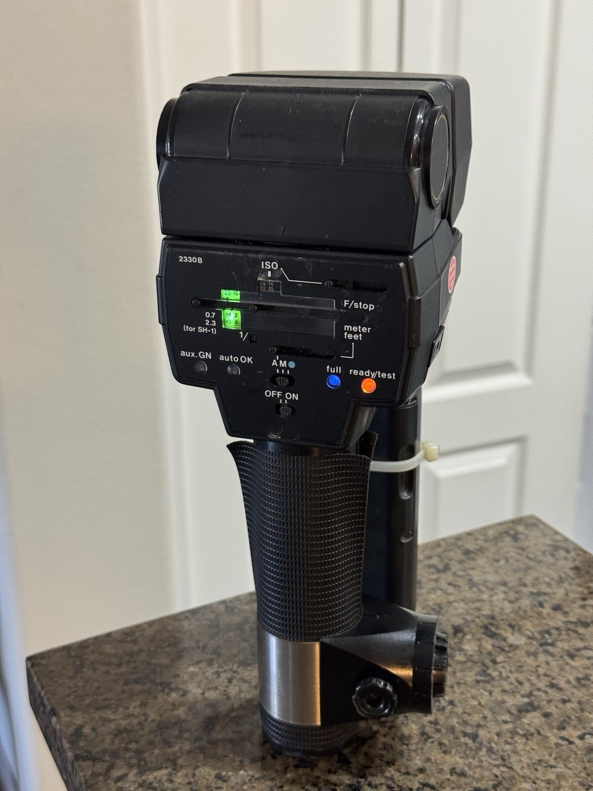 Sunpak 622 Super Pro System Flash w/ Handle And SH-1