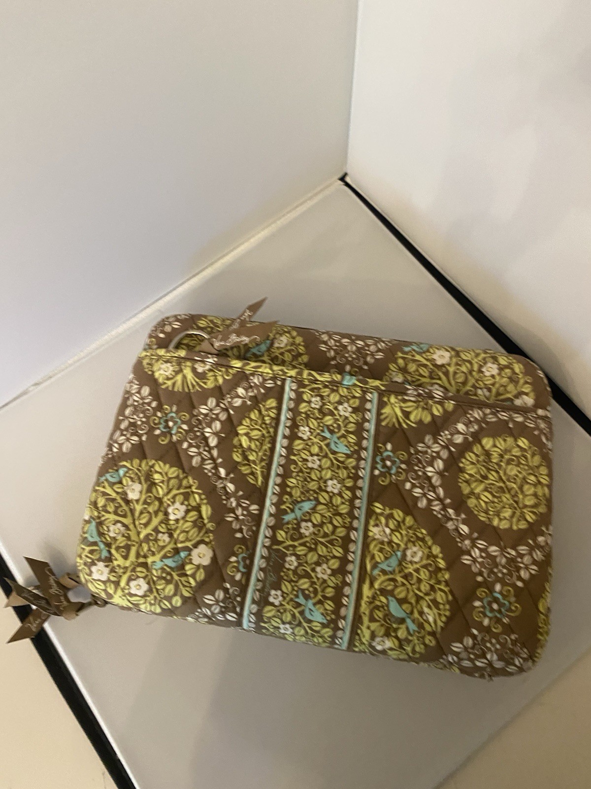 Vera Bradley Quilted Floral Frankie Still Sittin a Tree IPad Holder/Carrier