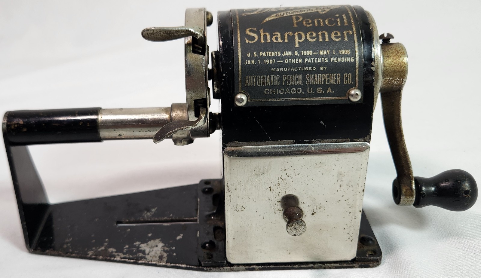 Antique Dandy Automatic Feed Steel Pencil Sharpener 1907 patent, sturdy working