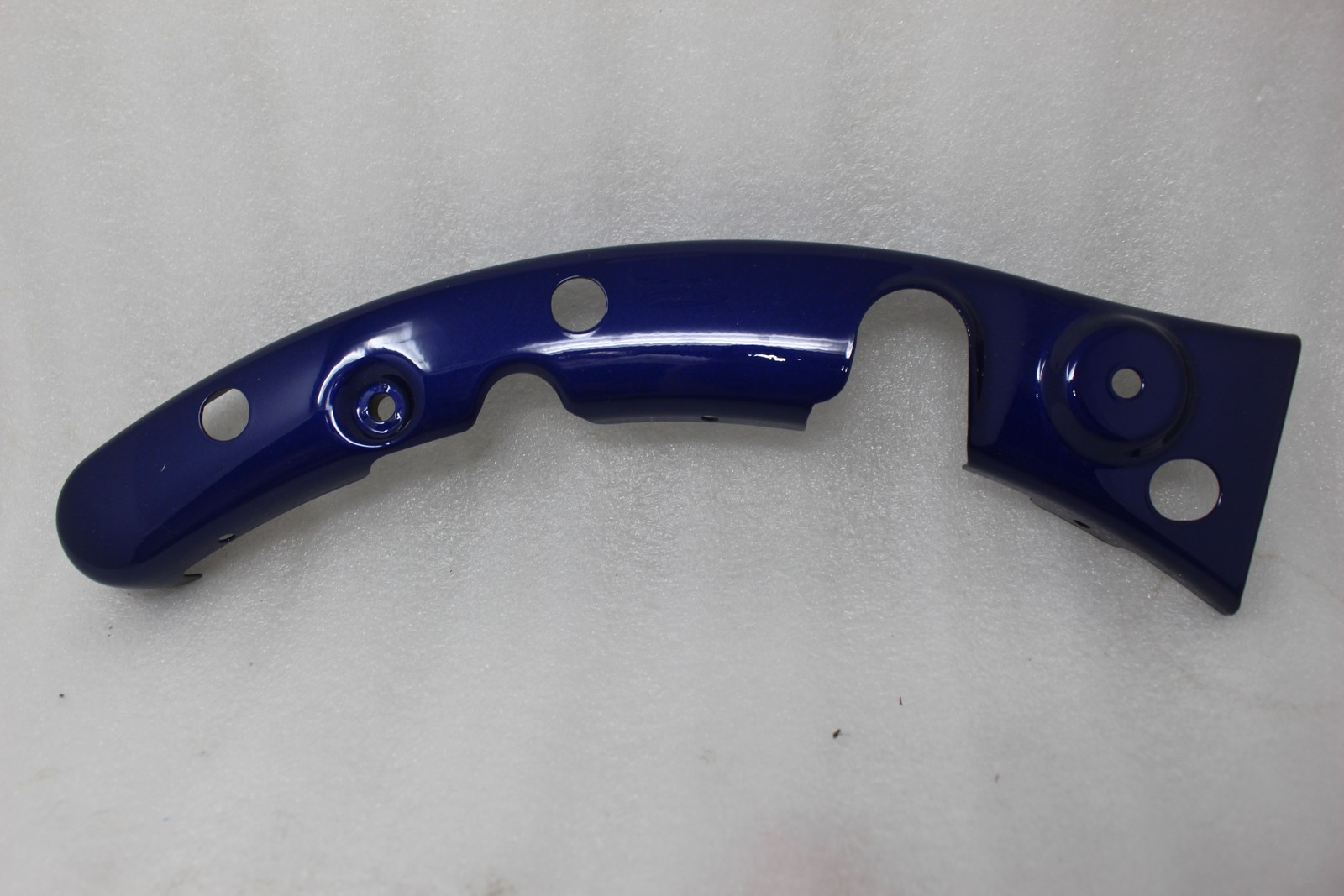 47529-10DEH NEW OEM HARLEY-DAVIDSON RIGHT FRAME COVER CANDY CONCORD, FLHXSE