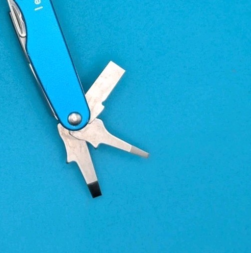 Leatherman Juice CS4 Multi Tool! Retired! GLACIER BLUE!