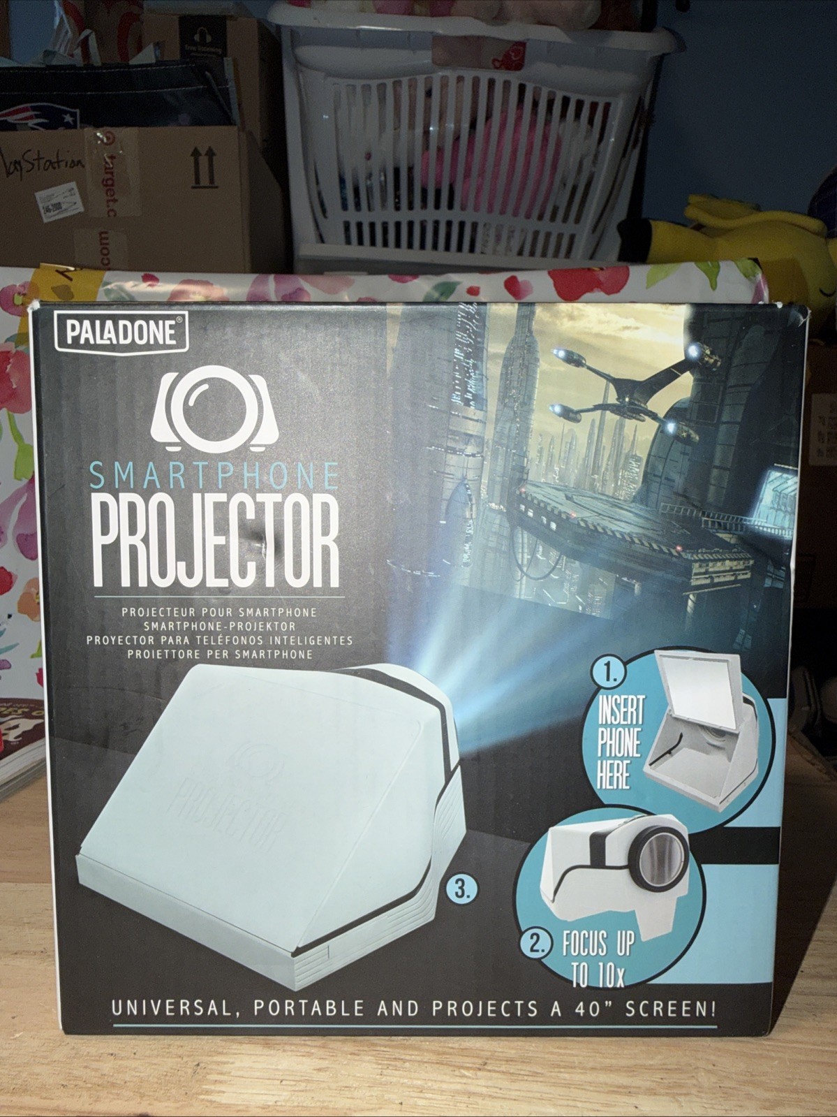 Paladone Smartphone Projector Universal Portable Projects 40" Screen Smart phone