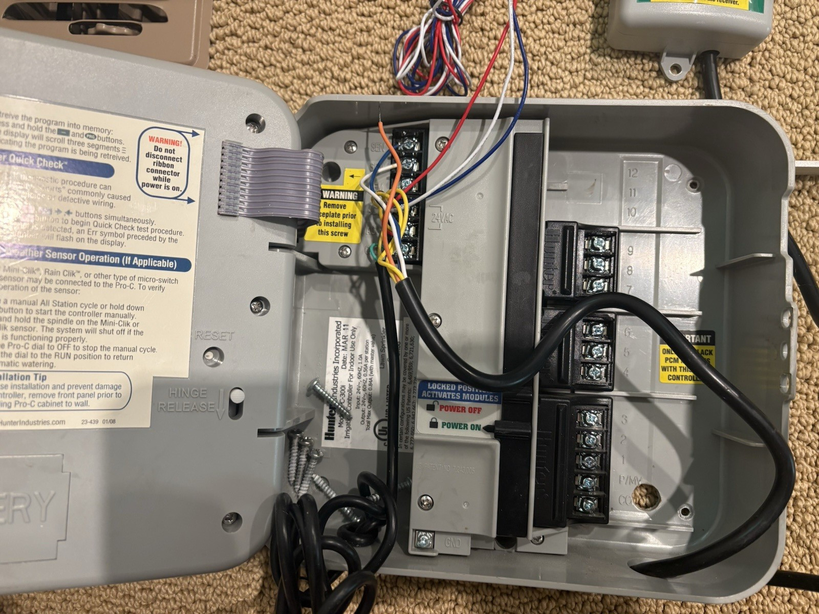 Hunter Pro-C Irrigation Sprinkler Controller PC-300i w/ WR-CLIK-R Sensor 9 Zone