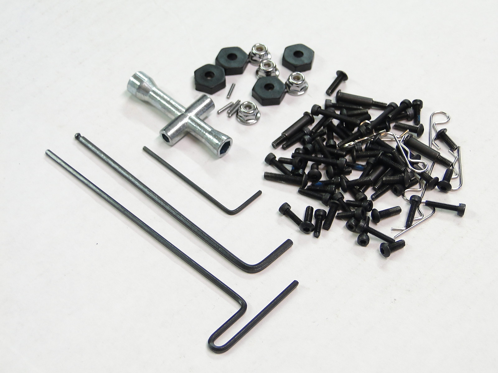 NEW TRAXXAS 1/16 E-REVO Screws & Tools /Hex Nuts SLASH VXL RE9