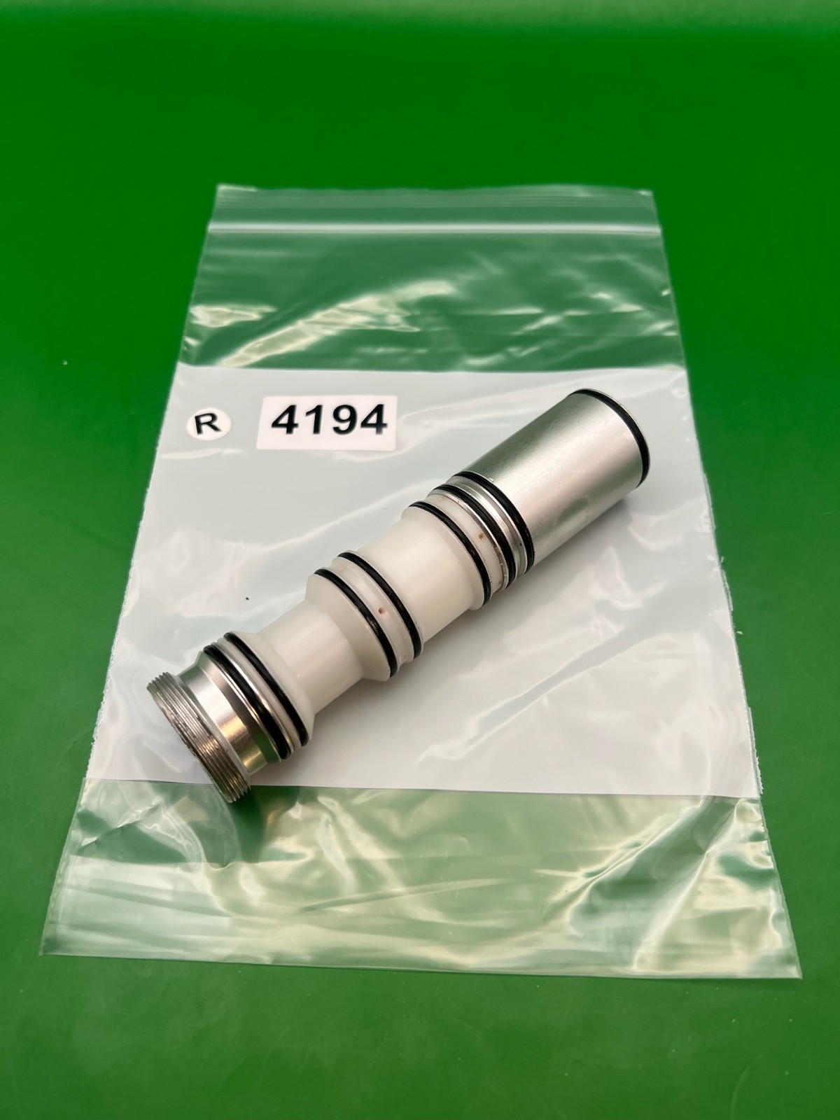 Smart Parts Shocker Bolt Kit Delrin Can