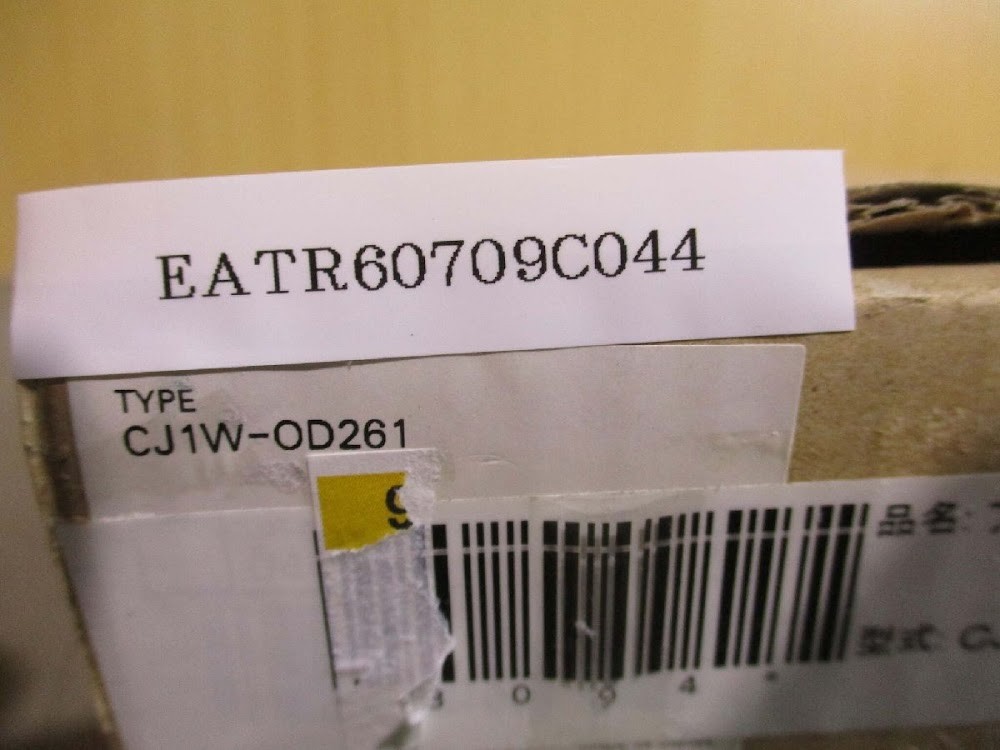 OMRON CJ1W-OD261 PLC Output Unit 24VDC Transistor USED