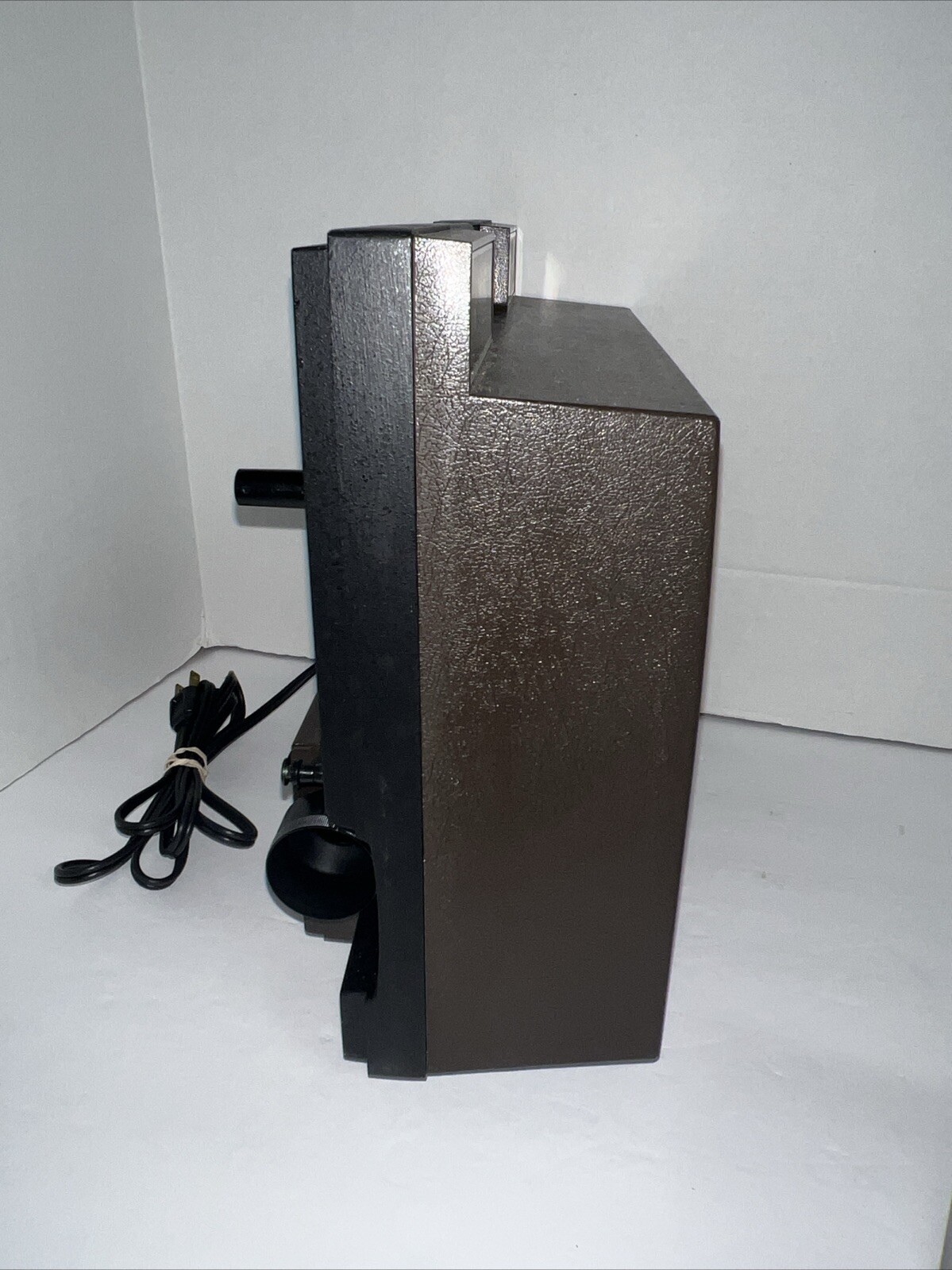 Vintage GAF 8mm Projector 2588-Z PLEASE READ DESCRIPTION