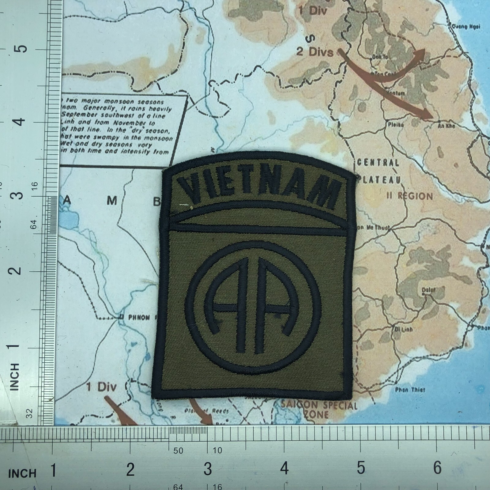 Patch , 82nd airborne patch , Vietnam war  patch