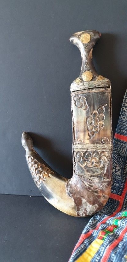 Old Yemeni Jambiya Kanjar or Arabic Dagger Horn Sheath Coins Handle 1914…