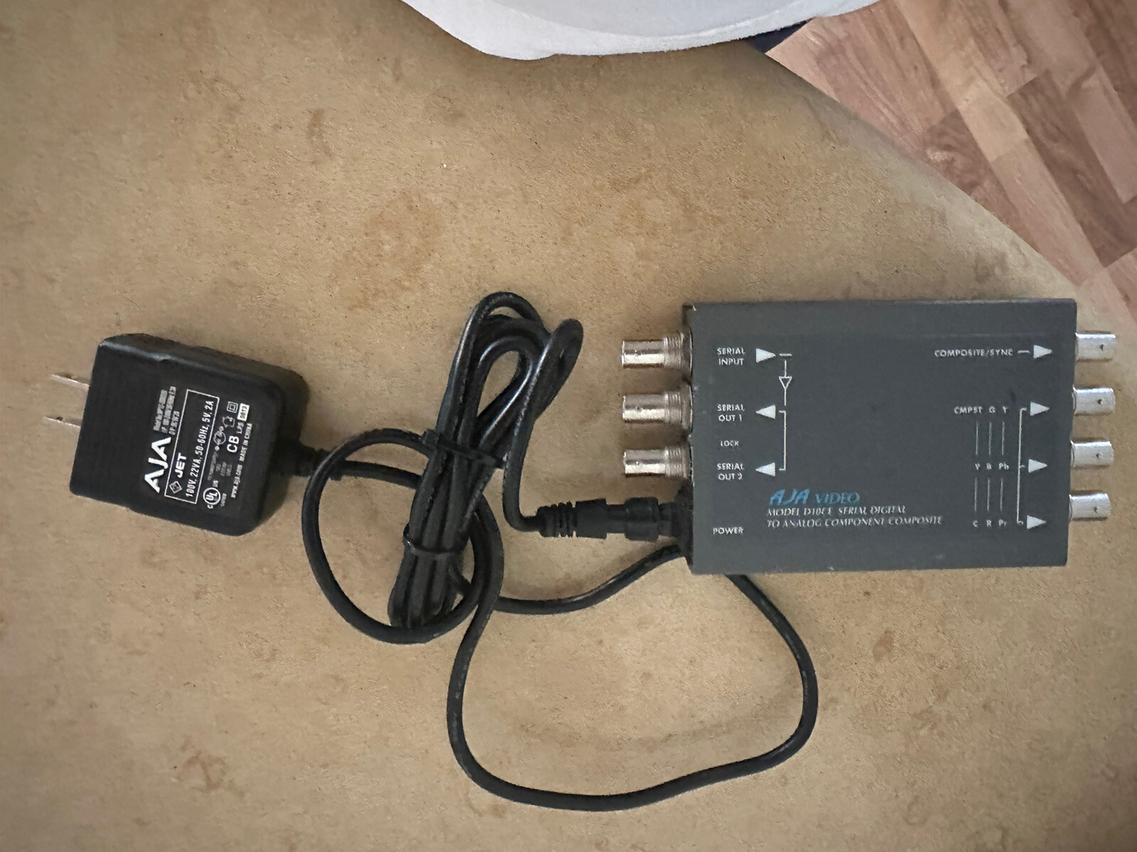 AJA D10CE Digital to Analog Video Converter  w/ Power Supply