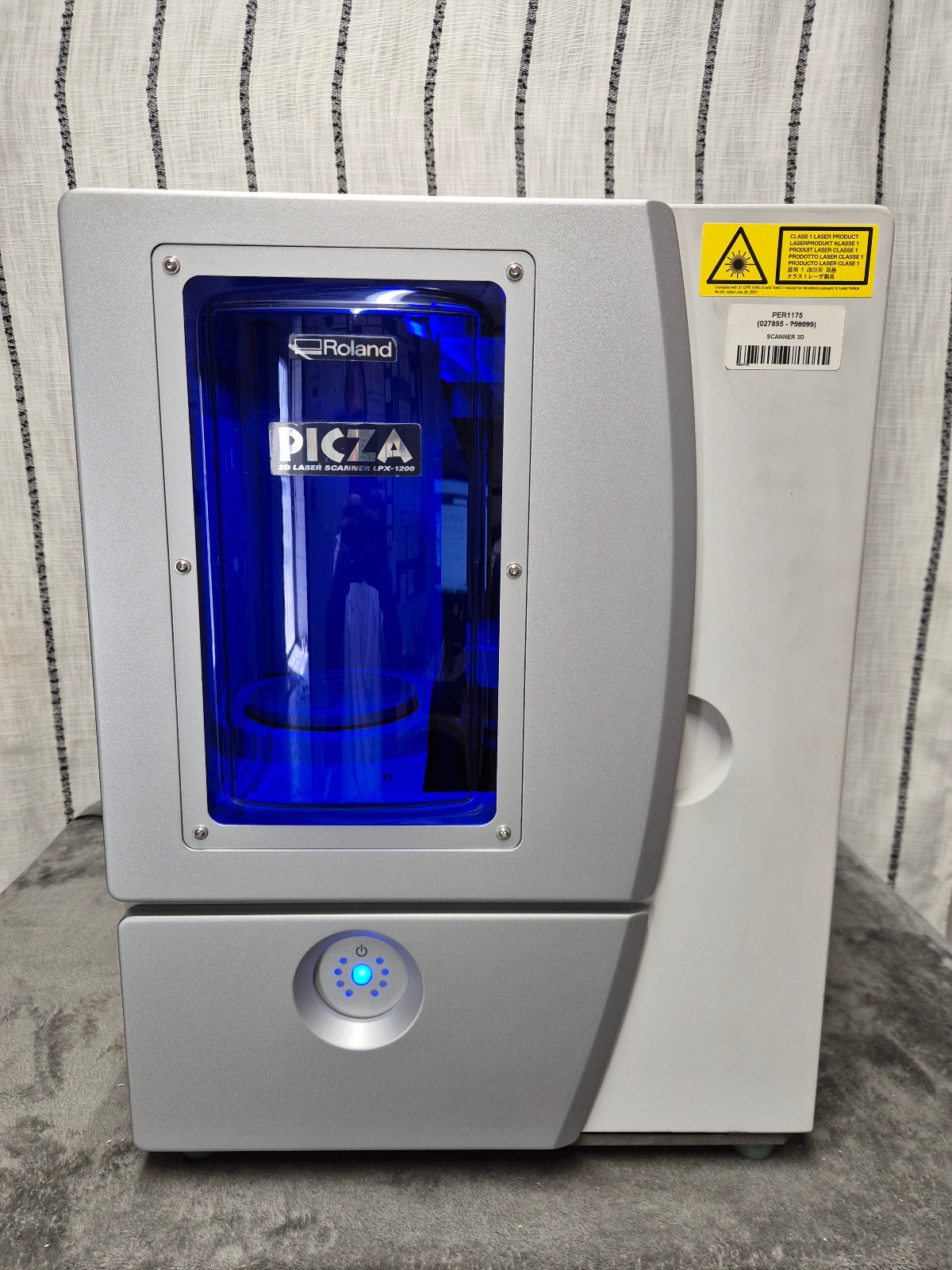 ROLAND LPX-1200 PICZA 3D Laser Scanner