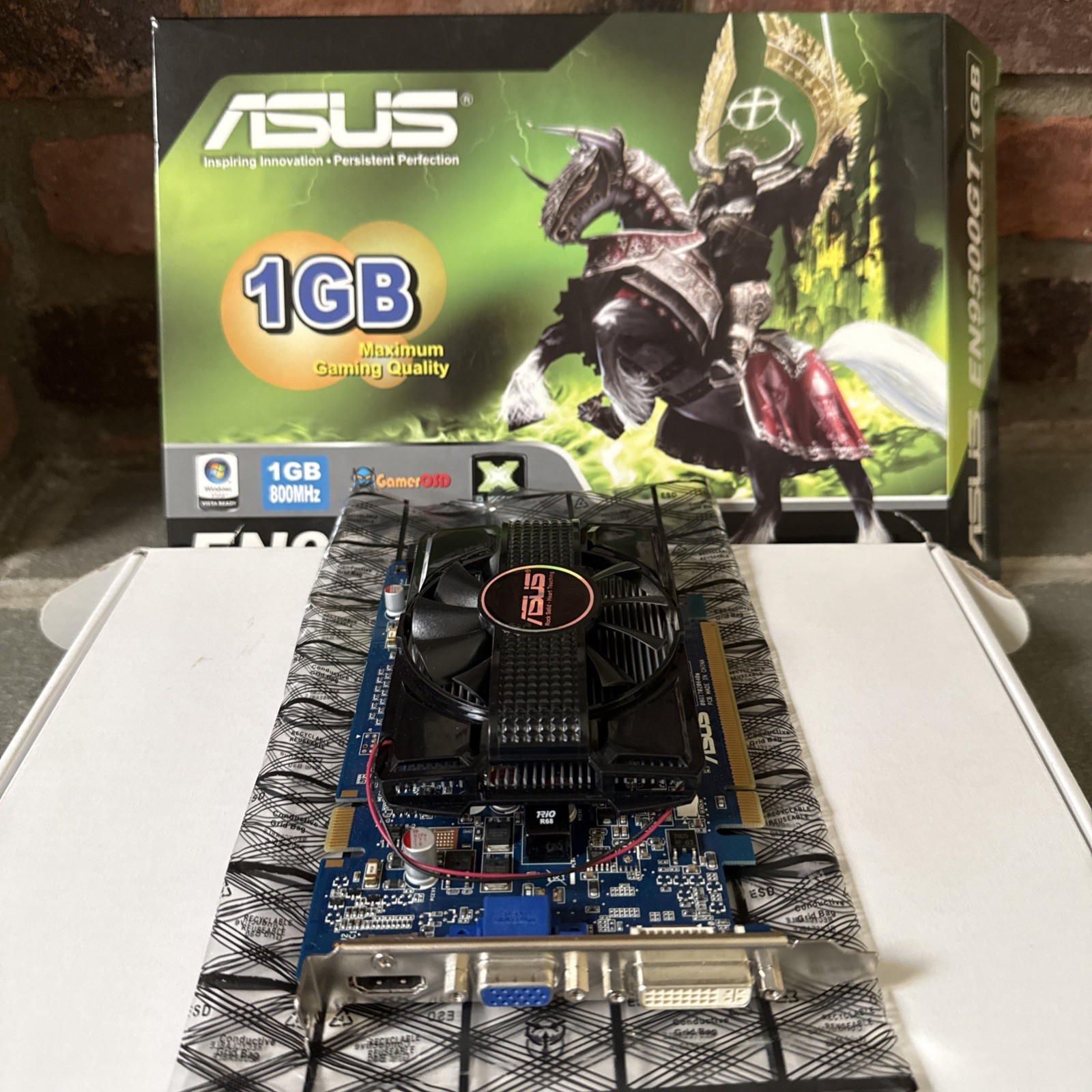 1GB NVIDIA Asus GeForce 9500GT DVI / HDMI / VGA PCI-e Graphics Video Card 550MHz