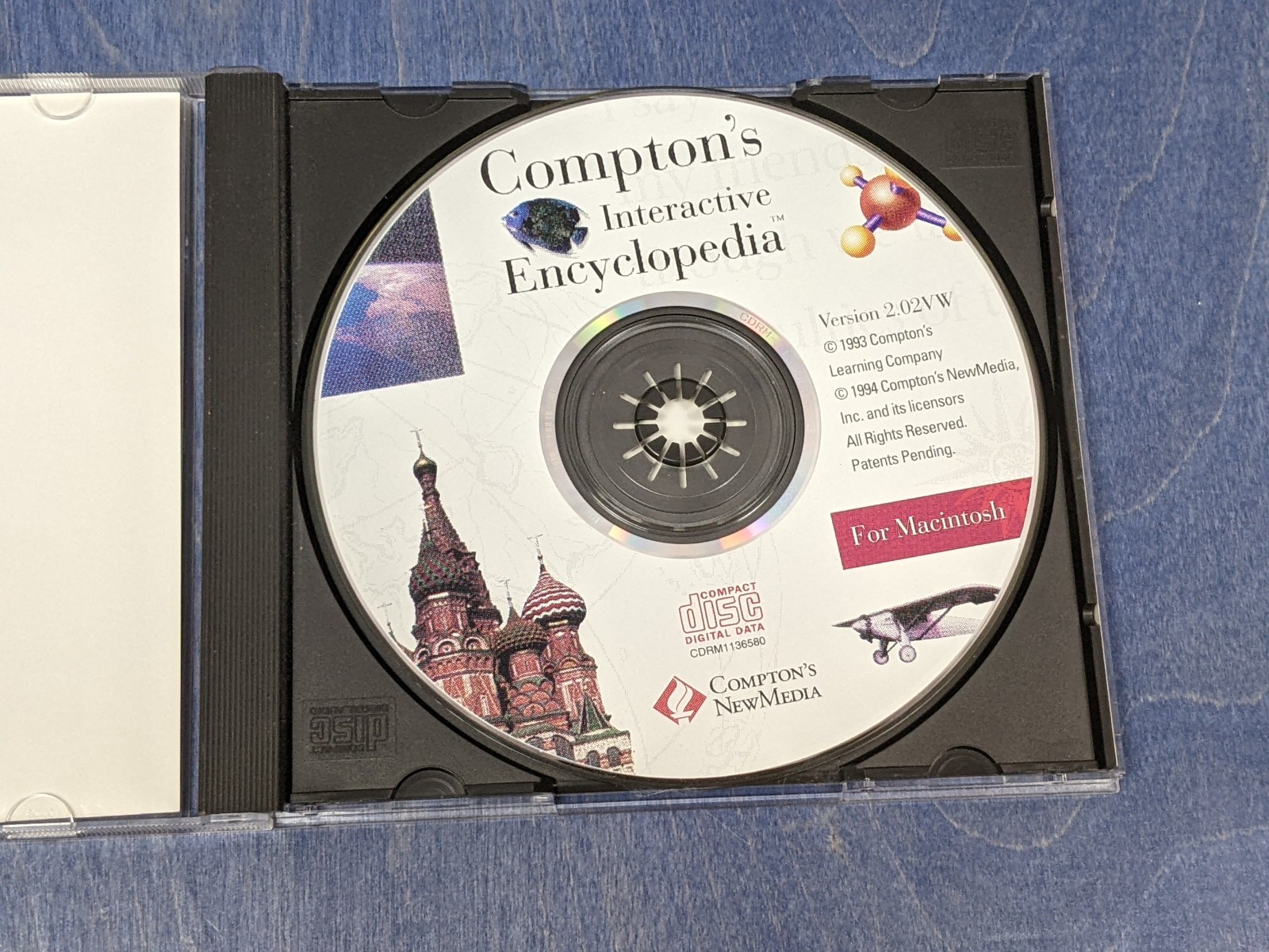 Vintage Mac Comptons Encyclopdeia CDROM 1994 Version 2.02VW w Users Guides