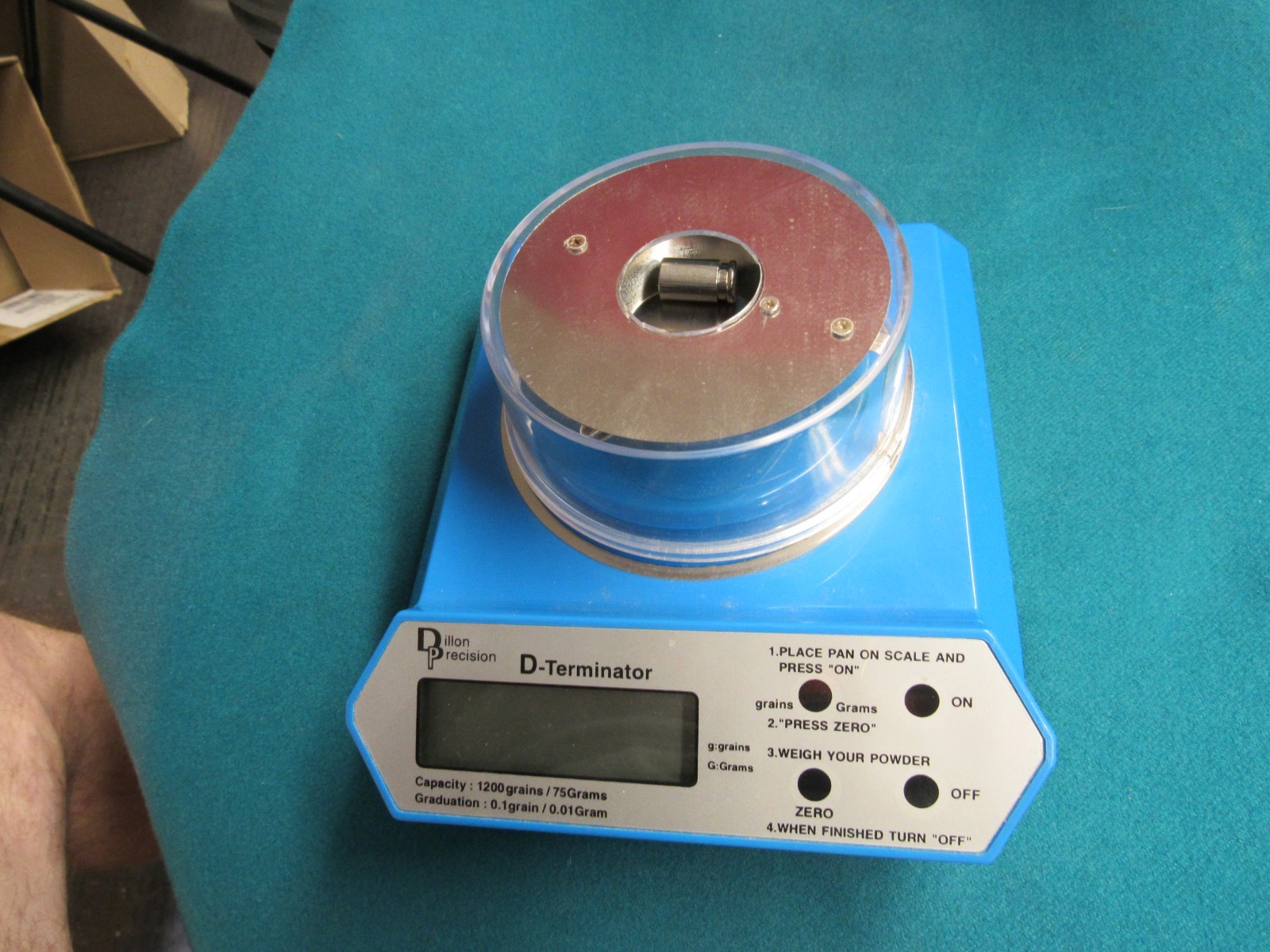 DILLON D- TERMINATOR SCALE IN PERFECT WORKING ORDER