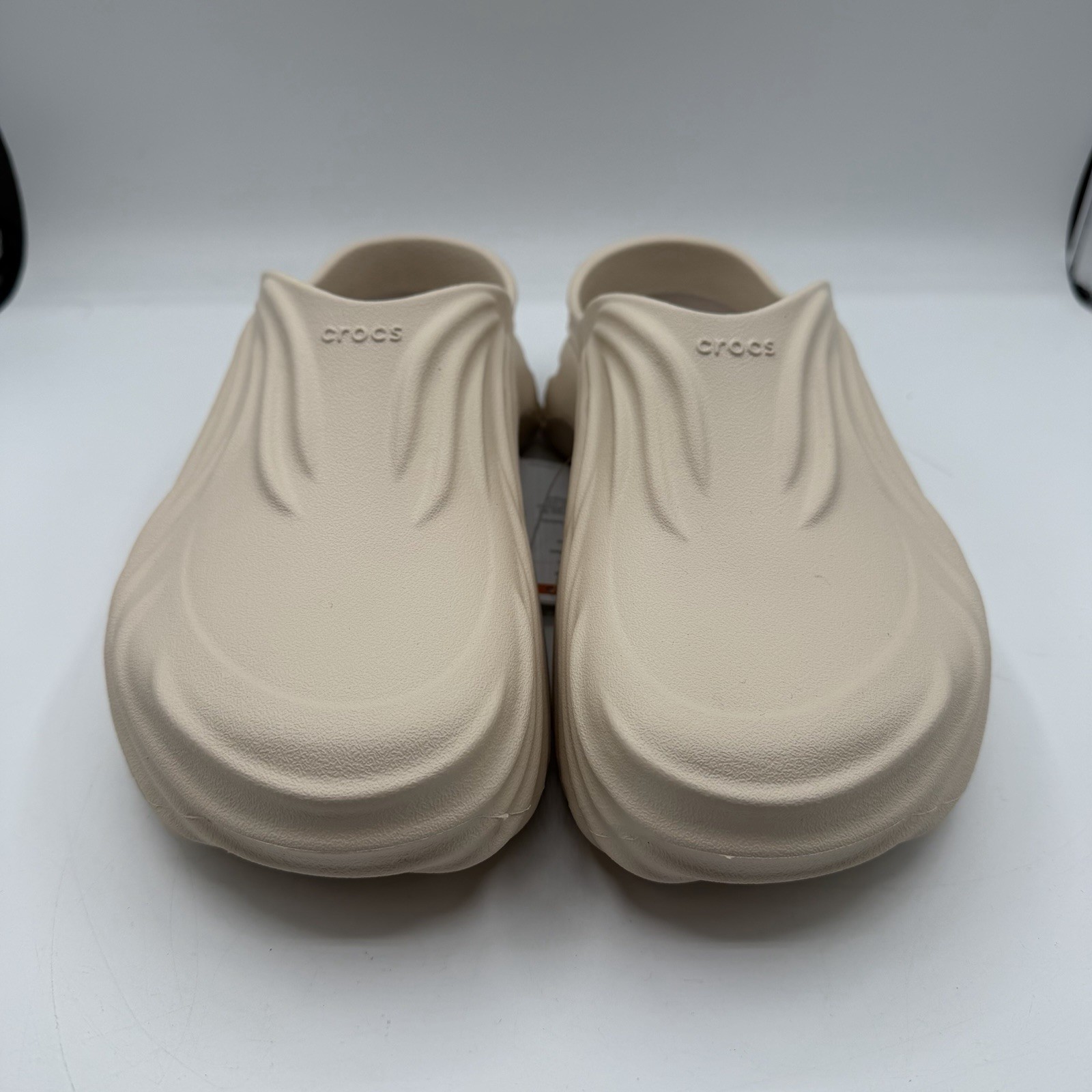 Crocs Echo Wave Clogs Mens 9 Womens 11 Almond Tint Beige Brown Slip On Shoes
