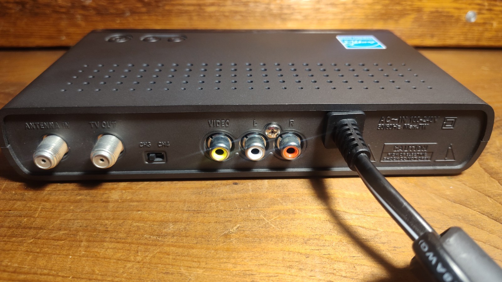🔥 Digital Stream DTX9900 Dolby Digital DTV Converter Box
