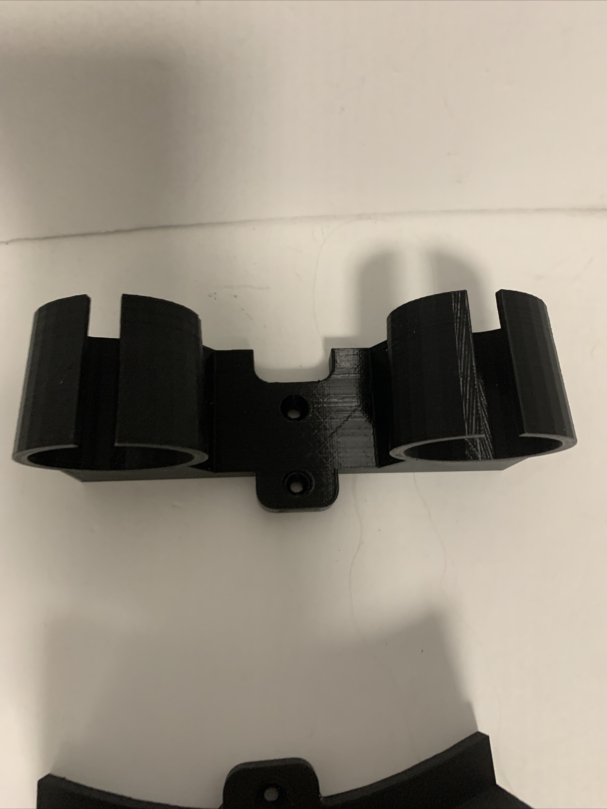 Wall mount for Meta Quest 2, Oculus Quest 2. Black