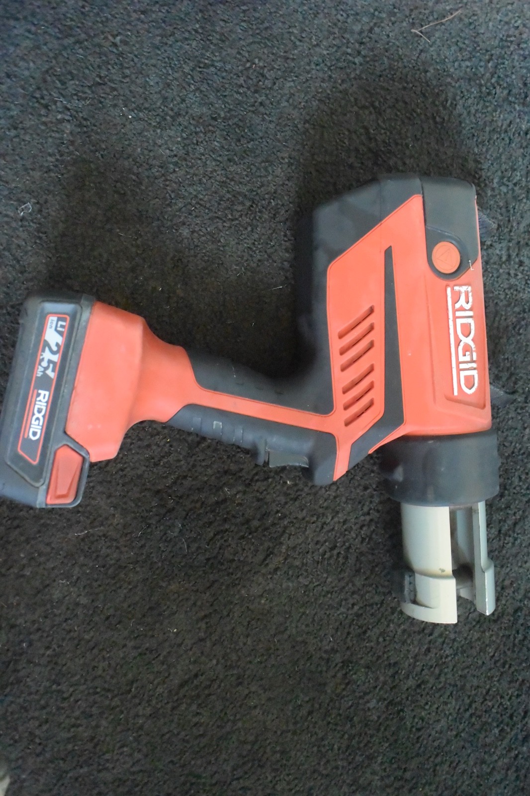 Ridgid Propress Model RP350 with One Battery