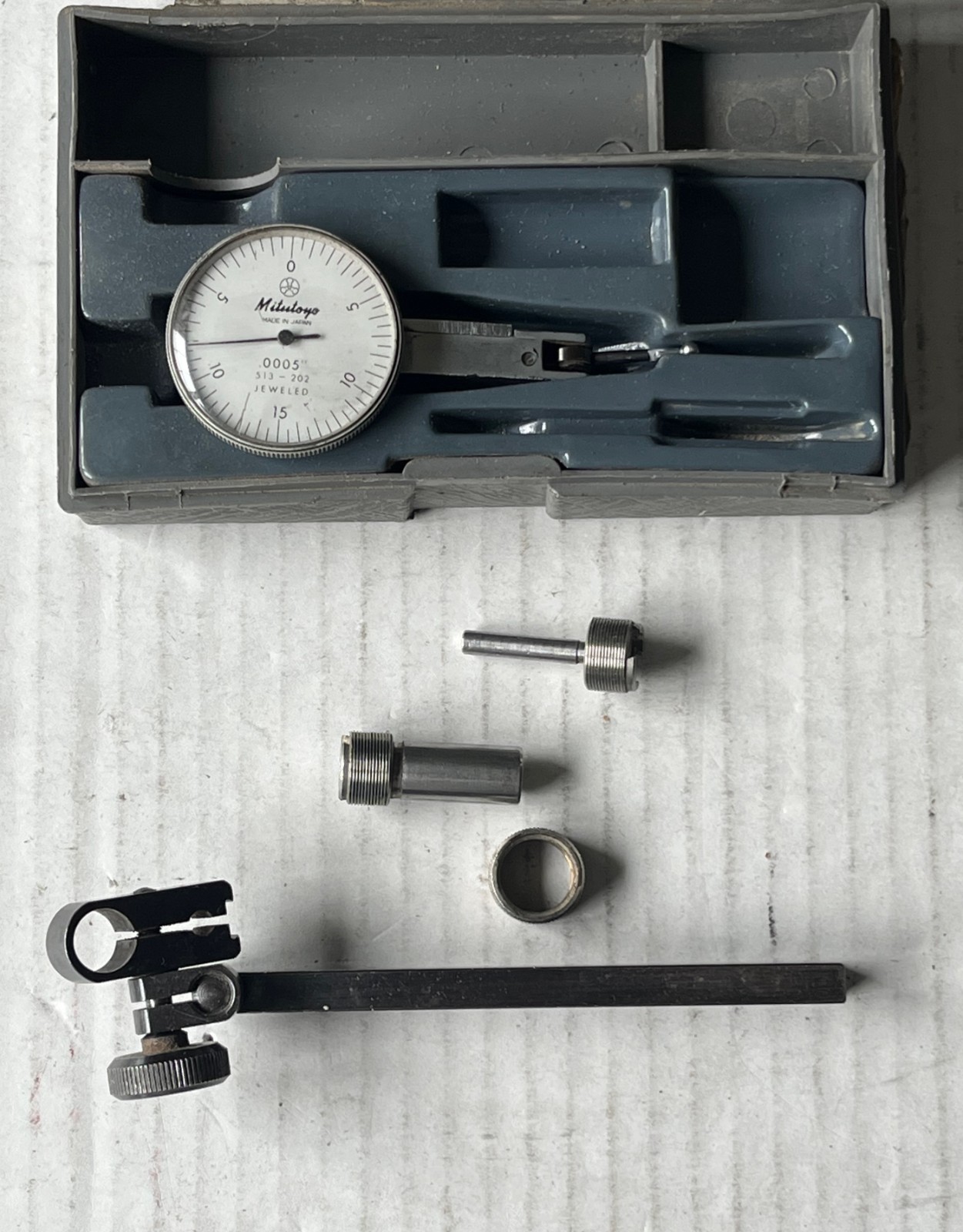 Mitutoyo 513-202 Dial Test Indicator Set w/Case & Posts (0.0005" Res, Vintage)