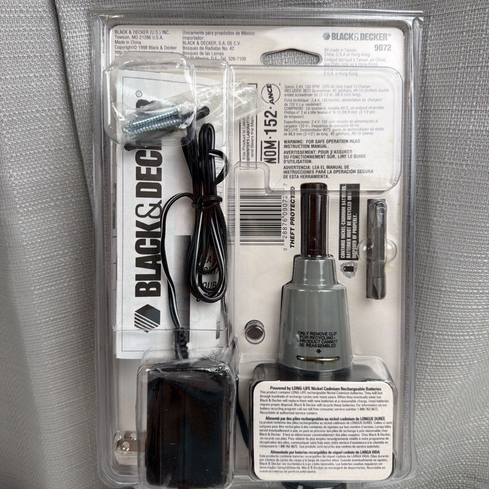 Black & Decker 2.4v Cordless Screwdriver Model #9072 Rechargeable Mountable Base