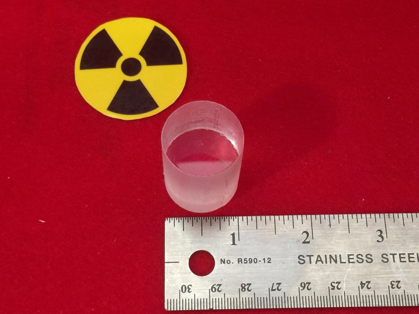 Bicron BC408 Plastic Scintillator 1" diameter by 1.5" length (25 X 38 mm) BC-408