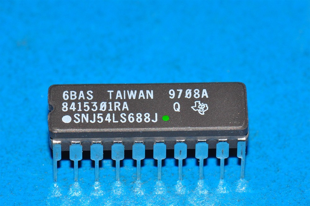 New (2pcs) SNJ54LS688J TEXAS INSTRUMENTS IC Logic