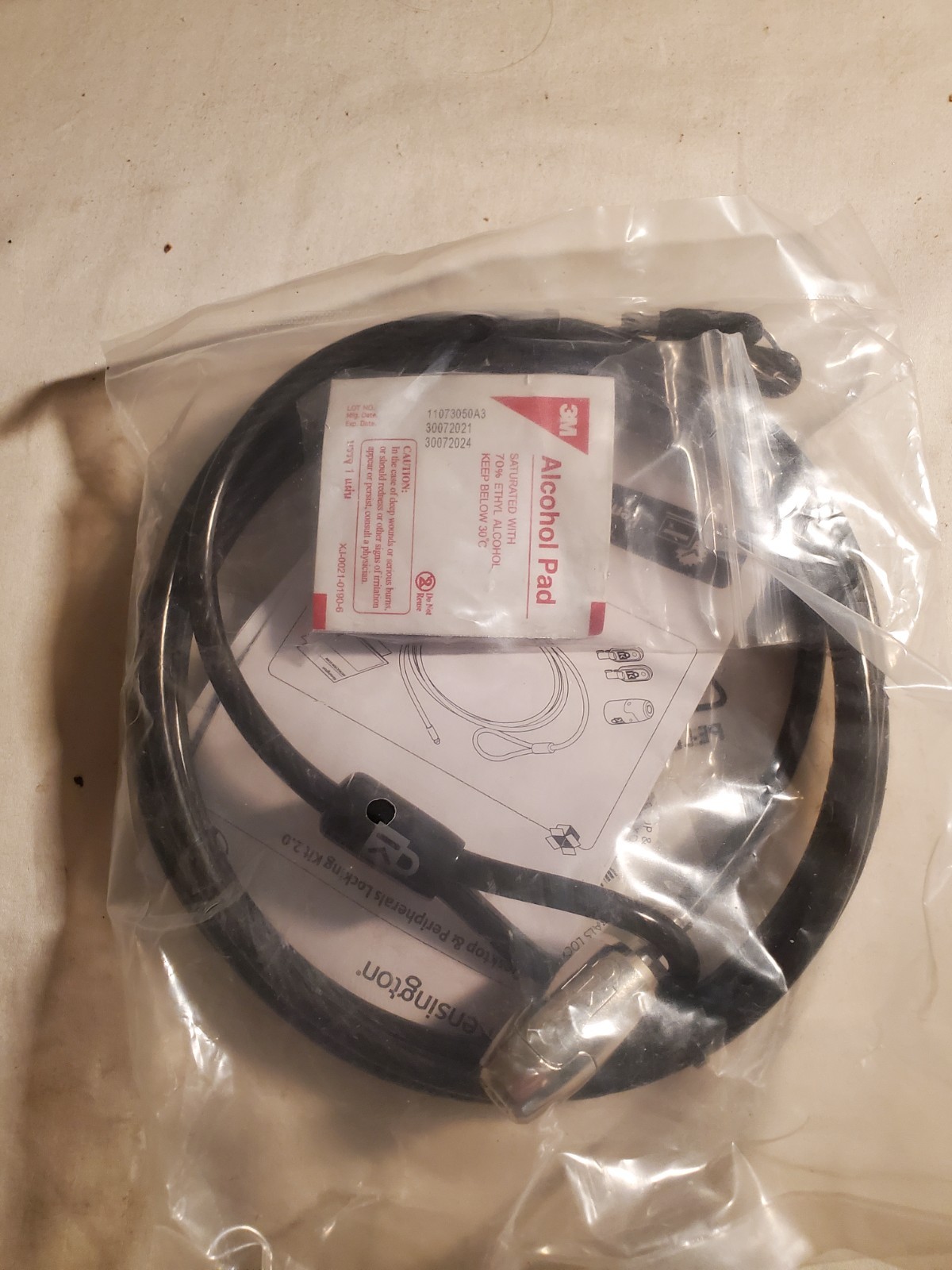 Kensington Desktop & Peripherals Locking Kit 2.0 Black K64425S NEW - Open Bag
