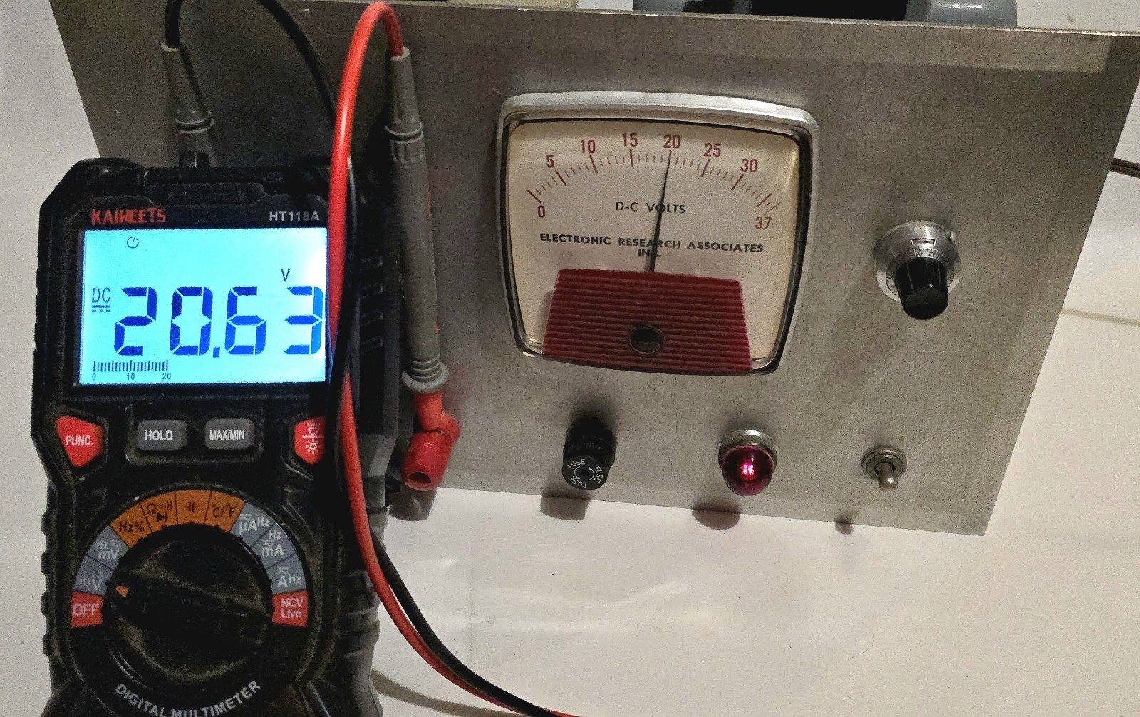 Vintage Variable DC Bench Power Supply Linear Analog Meter Lab Electronics Testd