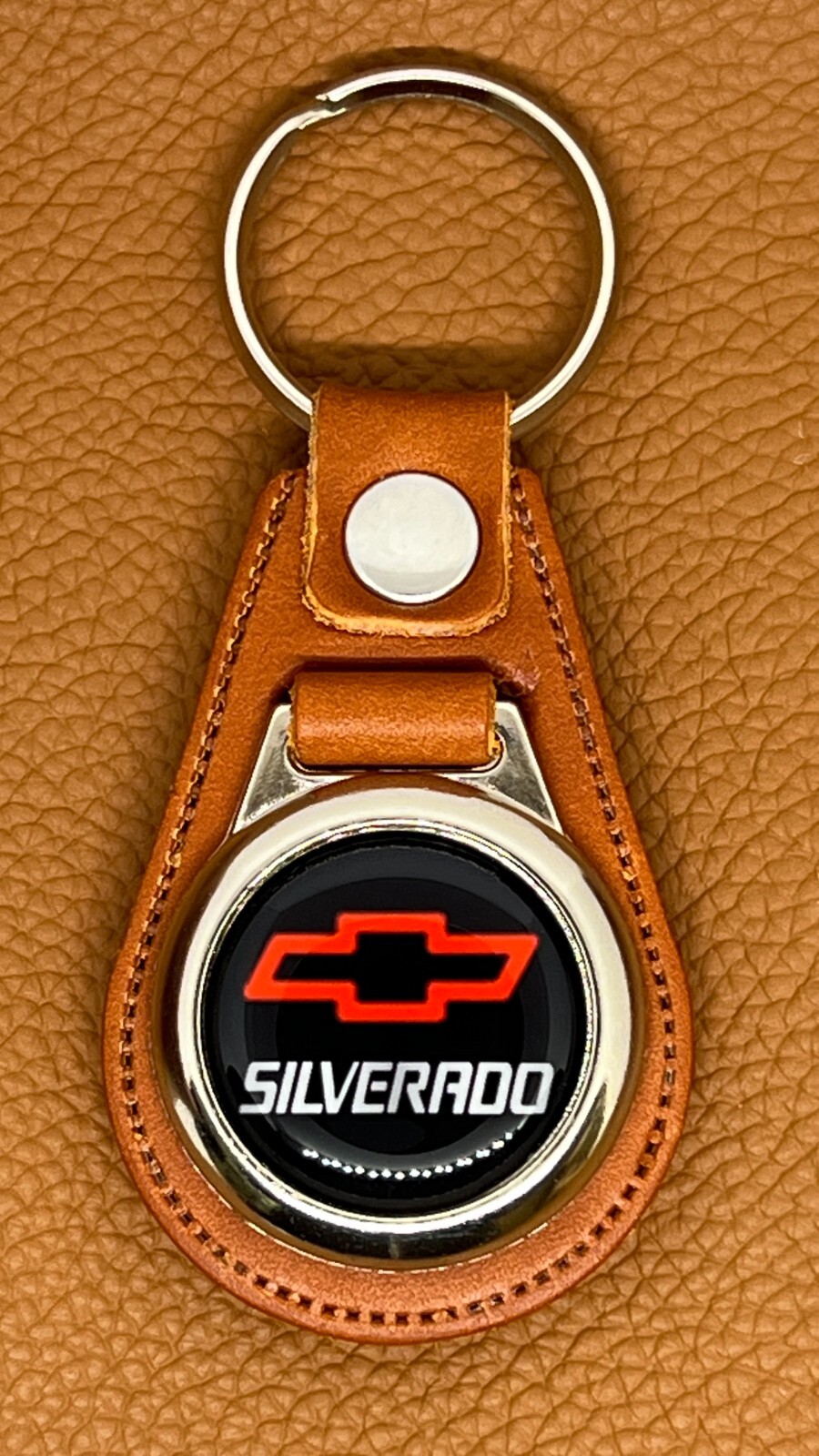 SILVERADO RED BOW KEYCHAIN PREMIUM LEATHER CLASSIC TAN