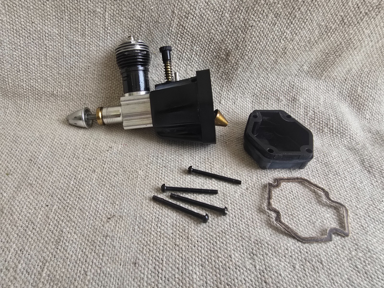 Cox 049 Dragonfly Model Airplane Engine
