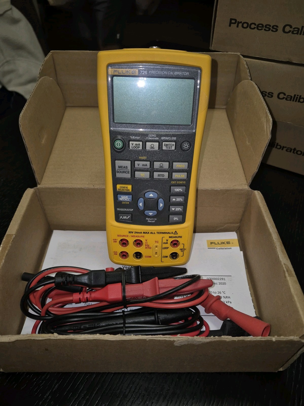 Fluke 726 Precision Multifunction Process Calibrator Fast transportation