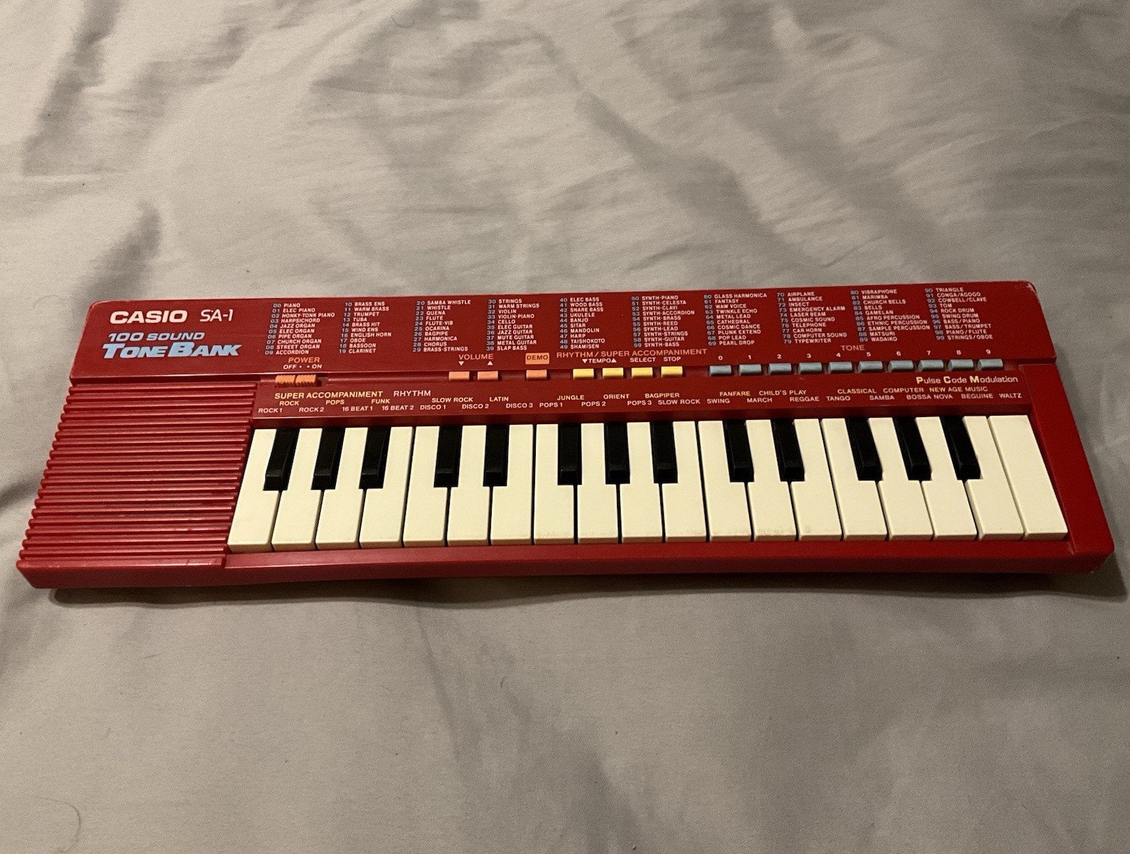 Vintage Casio SA-1 32-Key Electronic Keyboard, 100 Sound ToneBank — Rare Red
