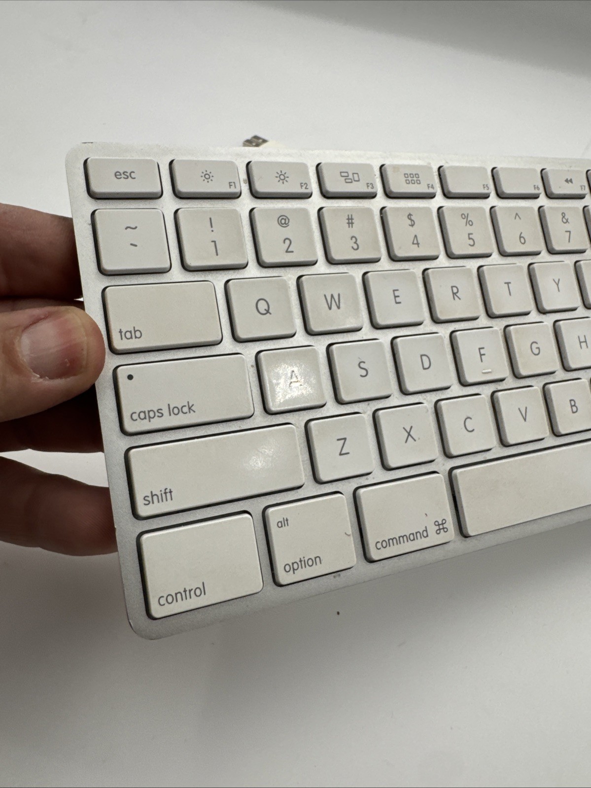 Apple Keyboard A1243 – USB Wired Aluminum Keyboard w/ Numeric Keypad – Original