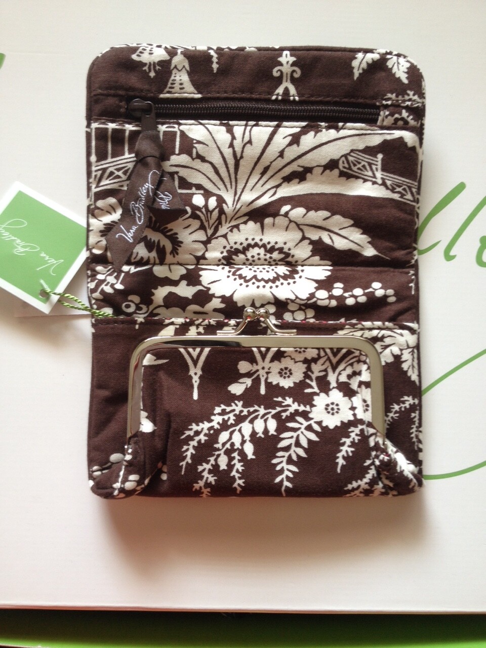 VERA BRADLEY COMPACT WALLET IMPERIAL TOILE - NWT
