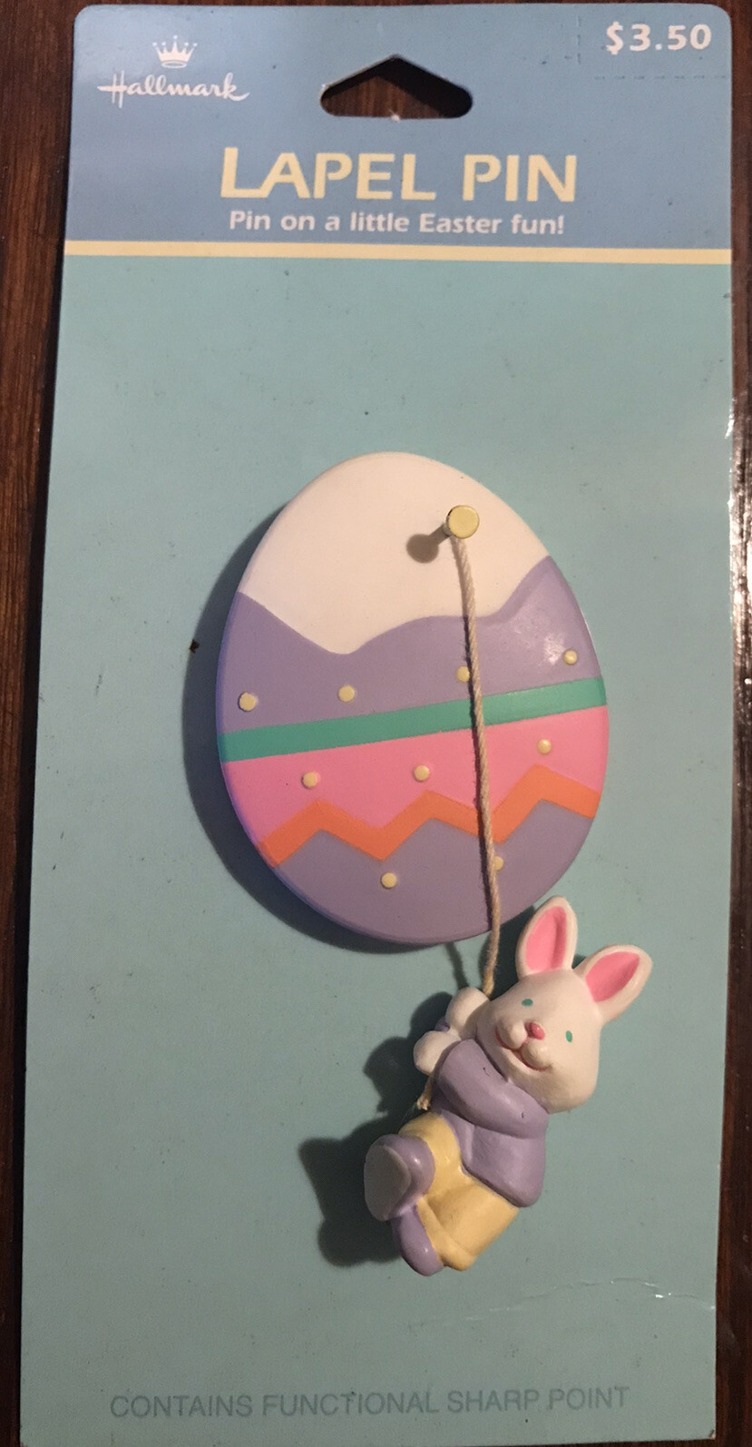 Hallmark Lapel Pin Brooch Dangling Swinging Bunny Easter Egg Vintage 1992 NEW