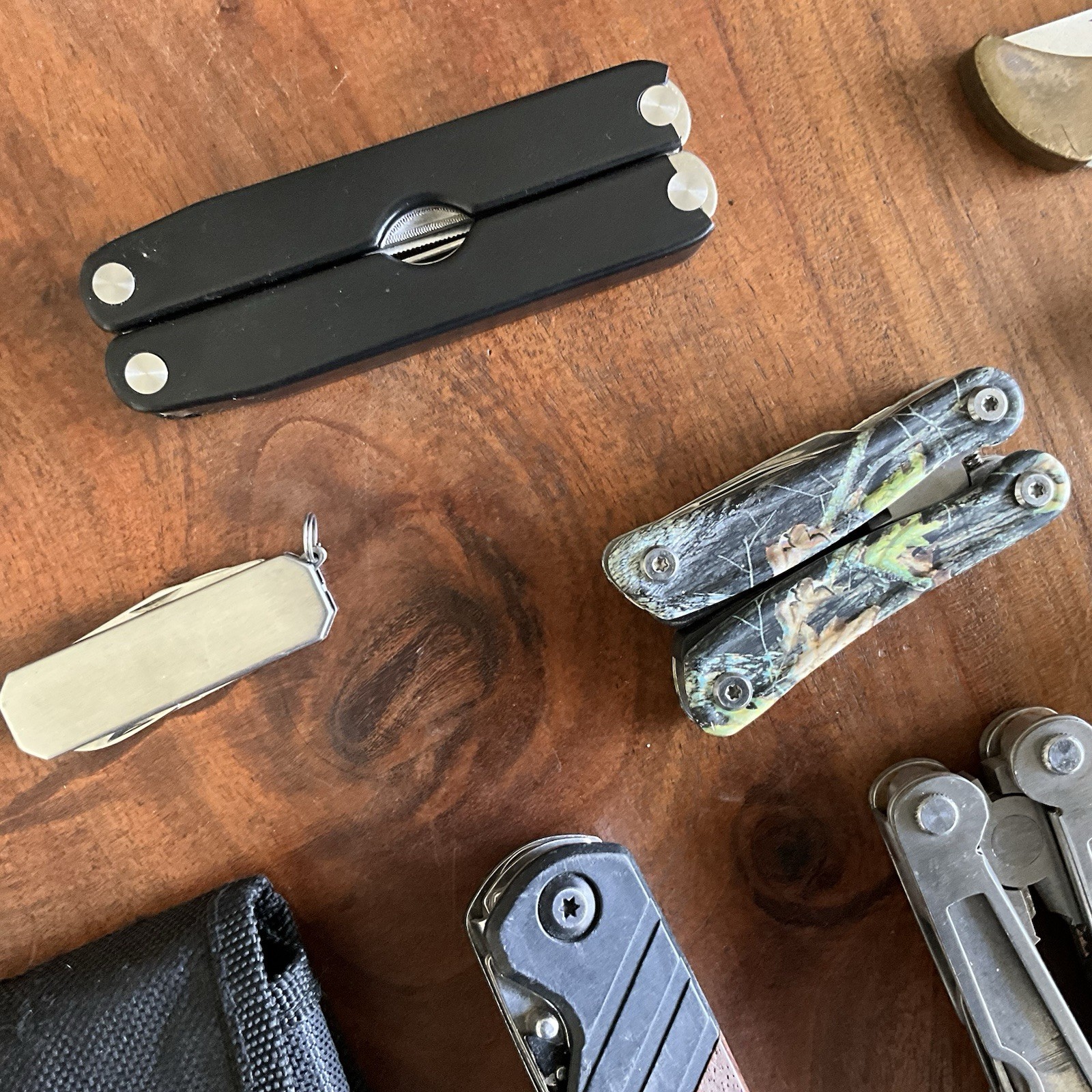 Mixed Pocket Knife Utility Multi-Tool Lot Sheaths